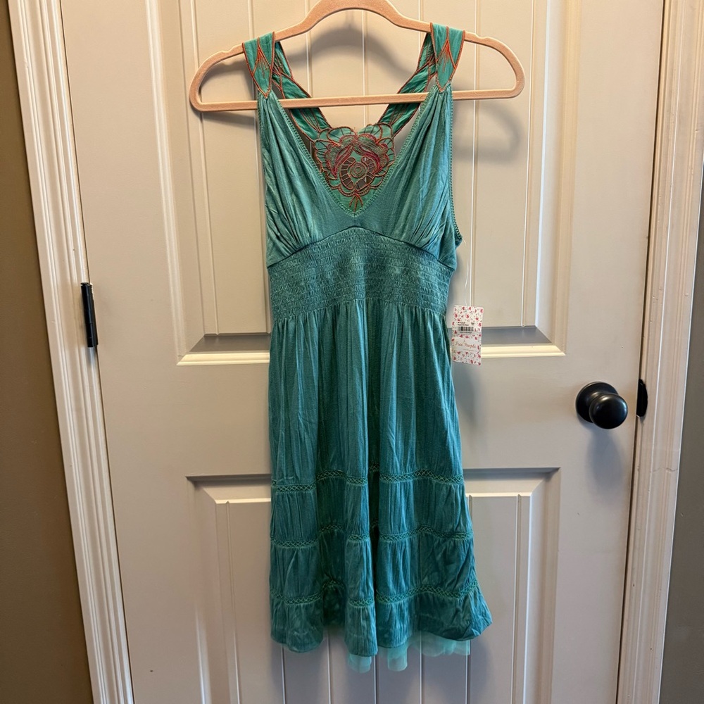 NEW NWT Free People Embroidered Cutout Back Dress SIZE XS green
